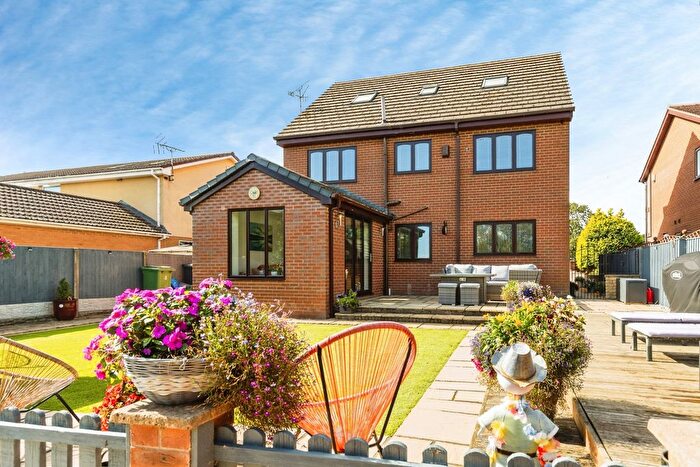 6 Bedroom Detached House For Sale In Hall Lane, Rhosllanerchrugog, Wrexham, LL14