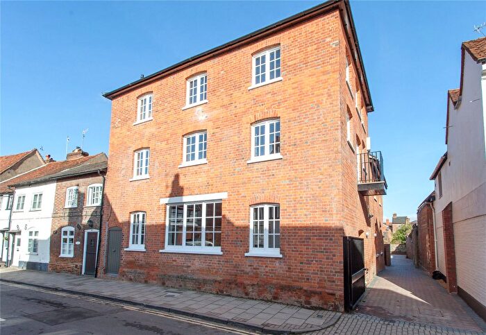 1 Bedroom End Of Terrace House To Rent In Friday Street, Henley-On-Thames, Oxfordshire, RG9