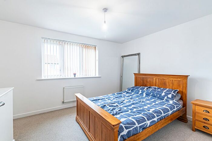 2 Bedroom Semi-Detached House For Sale In West Moor Croft, Goldthorpe, Rotherham, S63