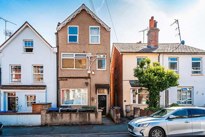 1 Bedroom Apartment To Rent In Bedroom With Garden, Outbuilding And Utility Space, RH4