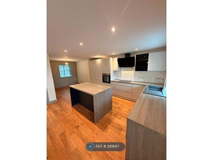 3 Bedroom Semi Detached House To Rent In Woodland View, Hereford, HR4