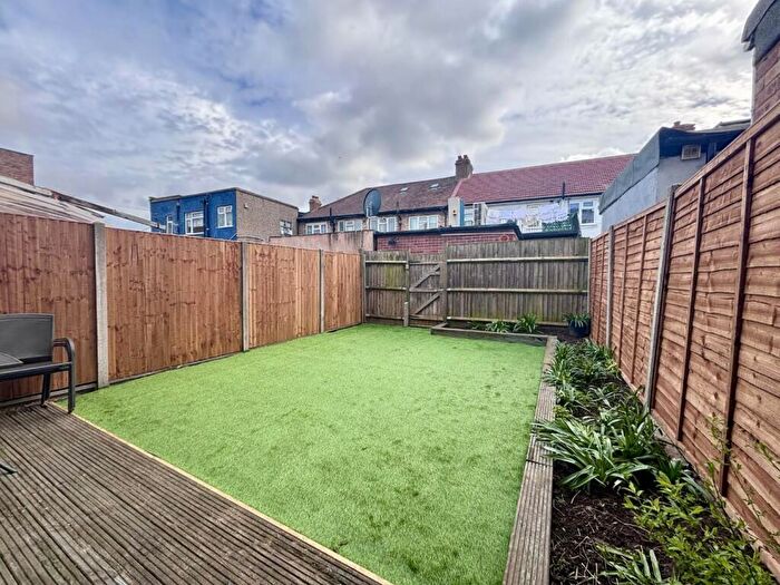 3 Bedroom Terraced House To Rent In Doncaster Road, N9