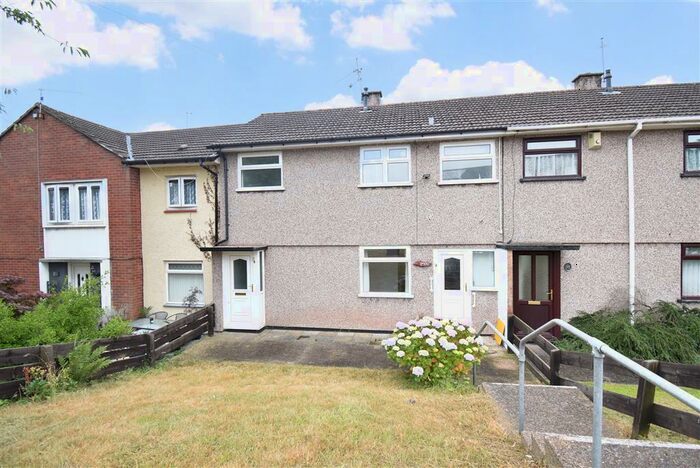 3 Bedroom House To Rent In Howe Circle, Newport, NP19