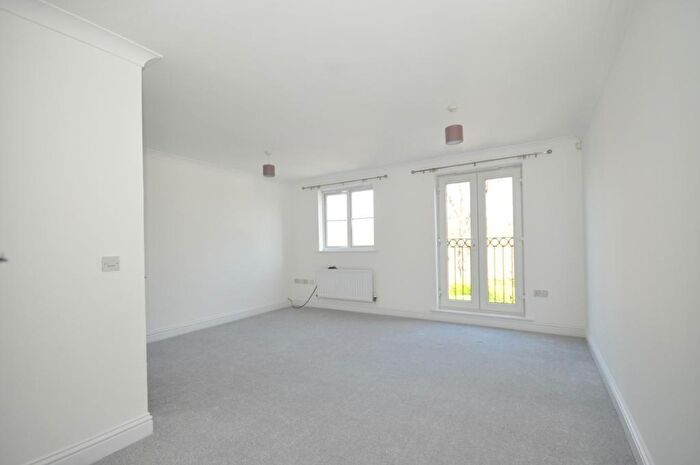 3 Bedroom End Of Terrace House To Rent In Old School Place, Croydon, CR0