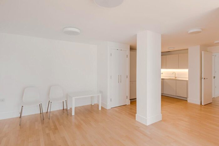 1 Bedroom Flat To Rent In London, EC4V