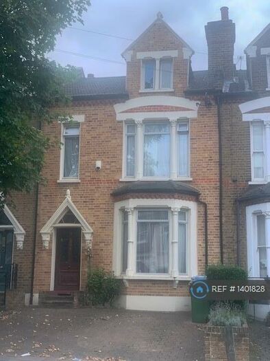 5 Bedroom Terraced House To Rent In Victoria Way, London, SE7