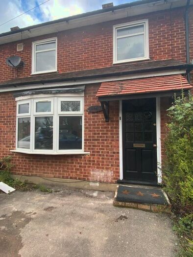 3 Bedroom Semi-Detached House To Rent In Manford Way, Chigwell, IG7