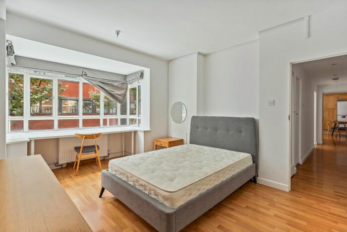 2 Bedroom Flat To Rent In University Street, Fitzrovia, London, WC1E