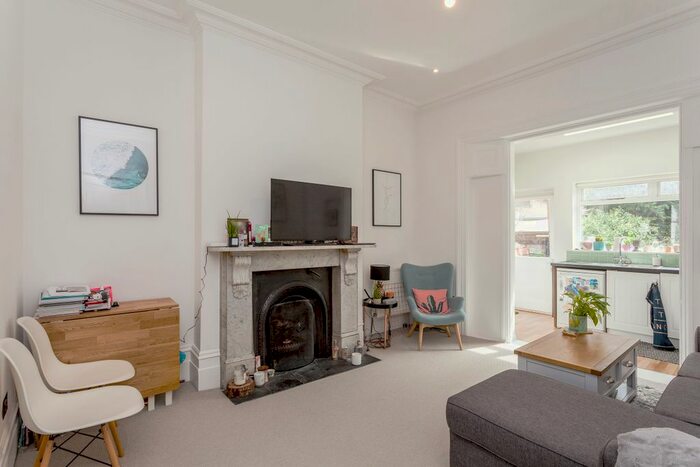 1 Bedroom Flat To Rent In Ferndale Road, London, SW4