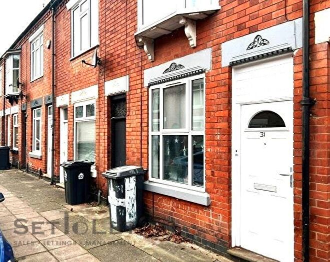 2 Bedroom Terraced House For Sale In Chartley Road, Leicester, LE3