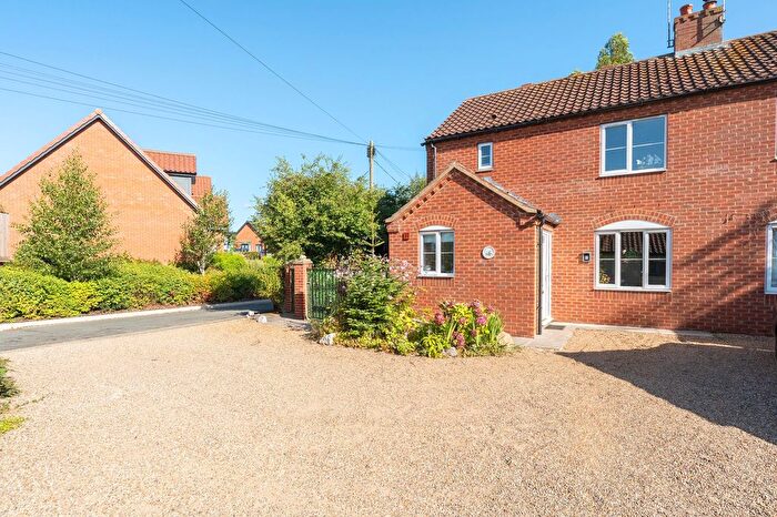 3 Bedroom Semi-detached House For Sale In Upper Staithe Road, Stalham, NR12