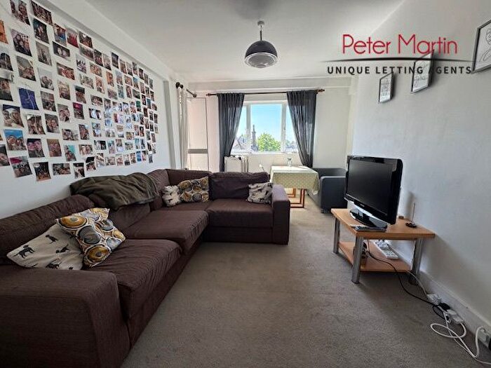 2 Bedroom Flat To Rent In Embassy House, West End Lane, West Hampstead, NW6