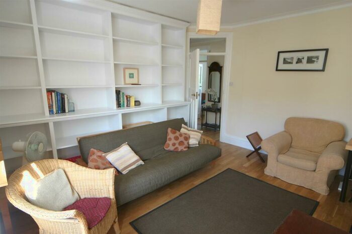 4 Bedroom Flat To Rent In Melcombe Court, Dorset Square, Marylebone, NW1