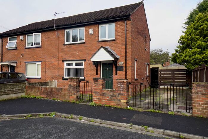 3 Bedroom Semi-Detached House To Rent In Pinewood Crescent, Wigan, WN2