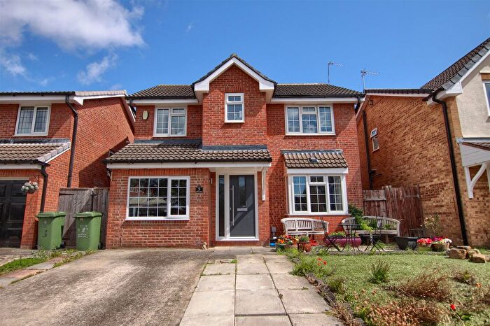4 Bedroom Detached House For Sale In Alfriston Close, Ingleby Barwick, TS17