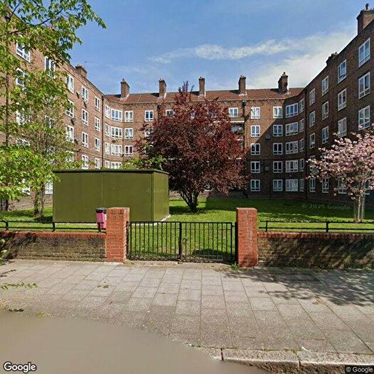 2 Bedroom Flat To Rent In Dorset Road, Corfe House Dorset Road, SW8