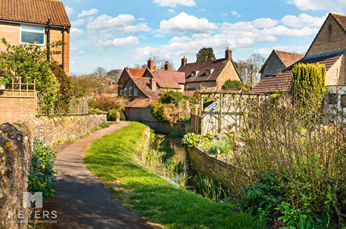 3 Bedroom Detached House For Sale In Pud Brook, Sherborne, DT9