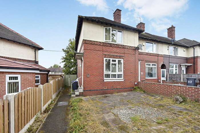 2 Bedroom Terraced House For Sale In Dickinson Road, Sheffield, S5