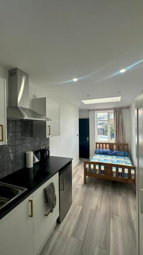 Studio To Rent In Potter Street, Northwood, HA6