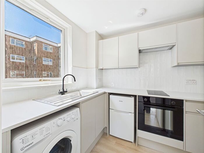 Studio To Rent In Shelley Road, Worthing, BN11