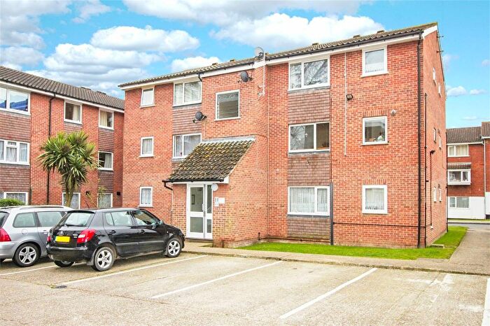 1 Bedroom Flat To Rent In Makepeace Road, Northolt, UB5