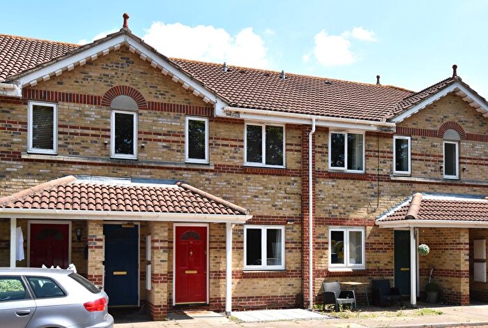 1 Bedroom Flat To Rent In Mountbatten Gardens, Beckenham, BR3