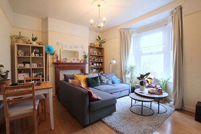 1 Bedroom Maisonette To Rent In Graham Road, Wimbledon, SW19