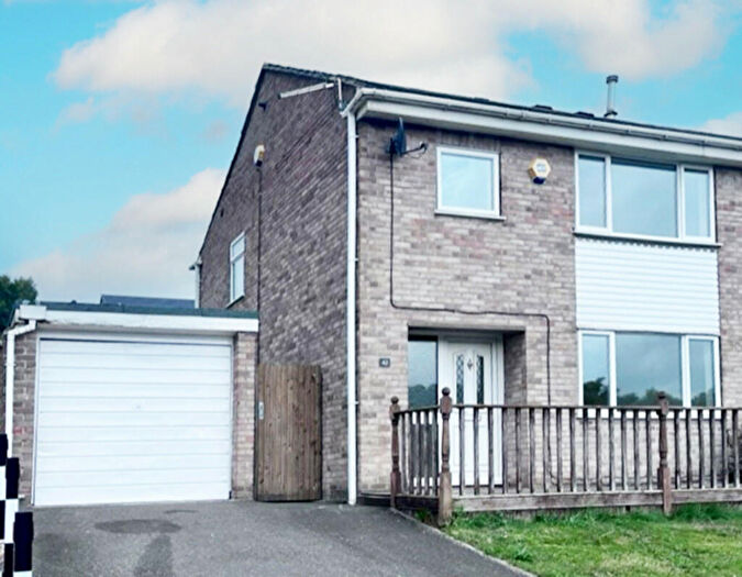 3 Bedroom House To Rent In Megdale, Matlock, DE4