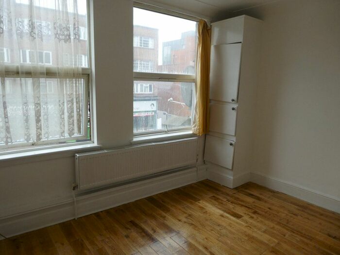 1 Bedroom Flat To Rent In Lea Bridge Road, London, E10