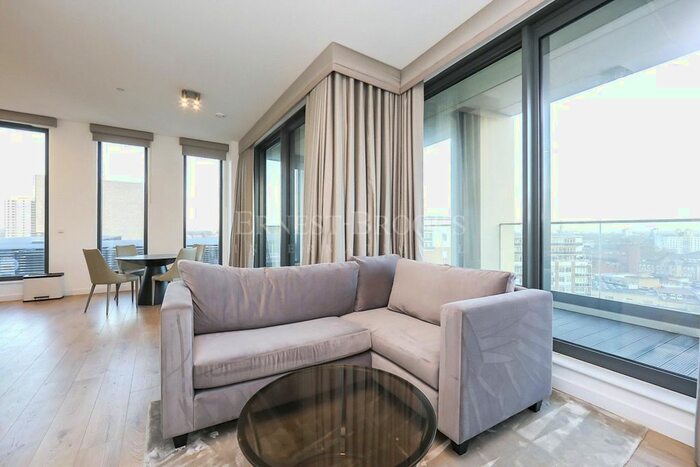 3 Bedroom Flat To Rent In Legacy Tower, Great Eastern Road, Stratford, E15