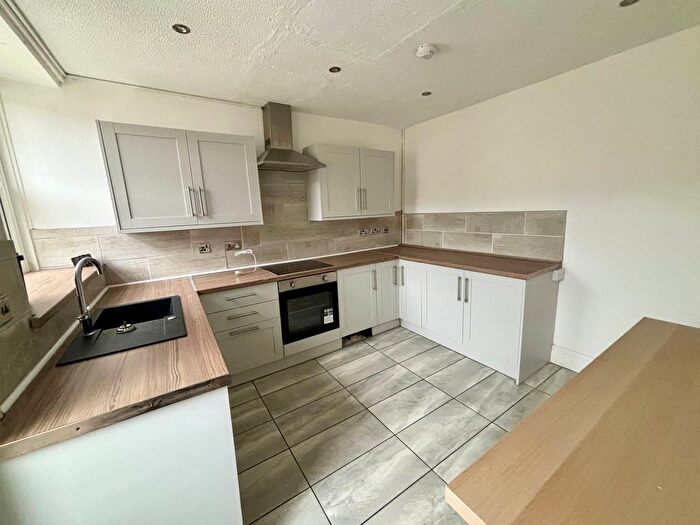 3 Bedroom Terraced House To Rent In Park Street, Penrhiwceiber, CF45