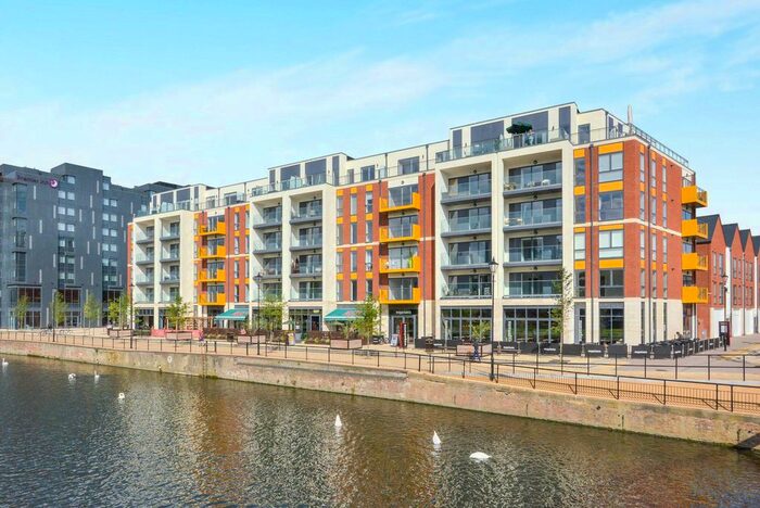 2 Bedroom Flat To Rent In Merchant Gate, Riverside Square, Bedford, MK40