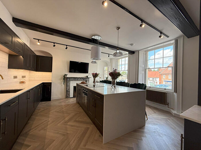 1 Bedroom House To Rent In Market Square, Daventry, NN11
