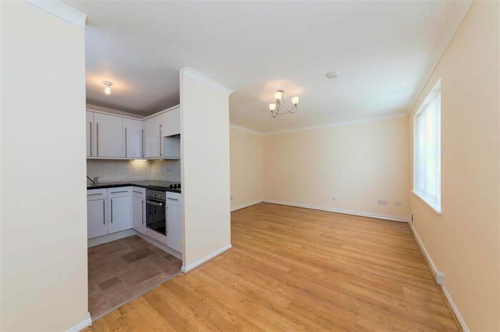 1 Bedroom Flat To Rent In Twyford Road, St.Albans, AL4