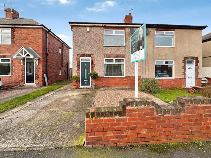 3 Bedroom Semi Detached House For Sale In Gateford Rise, Worksop, S81