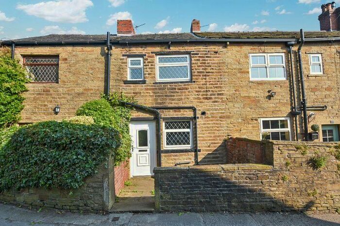 2 Bedroom Cottage To Rent In Crown Point, Edgworth, Bolton, BL7