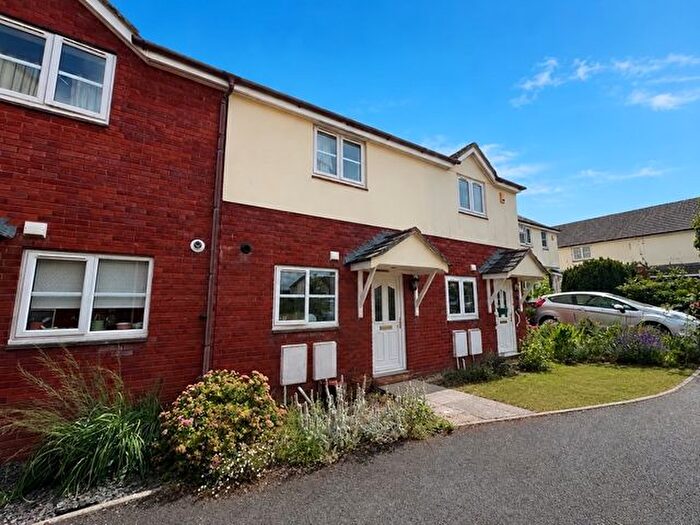 2 Bedroom End Terrace House To Rent In Castle Mount, Exeter, EX4