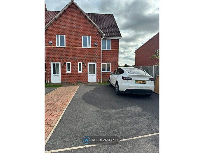 3 Bedroom Semi-Detached House To Rent In Kirk Drive, Boughton, Newark, NG22