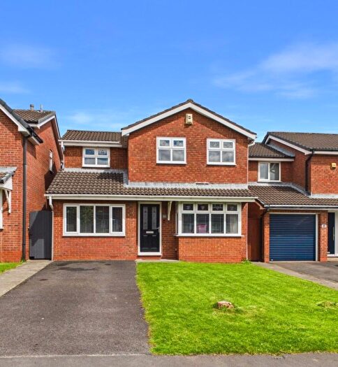 3 Bedroom Detached House For Sale In Thirlmere Avenue, Tyldesley, M29