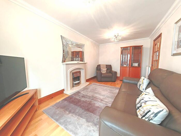 2 Bedroom Detached Bungalow For Sale In North Drive, Hebburn, NE31