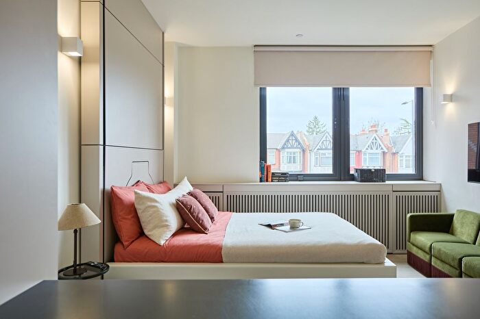 Studio To Rent In Lowlands Road, HA1