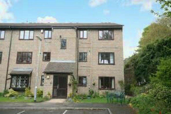 2 Bedroom Terraced House To Rent In Town Square, Kerry Garth, Leeds, West Yorkshire, LS18