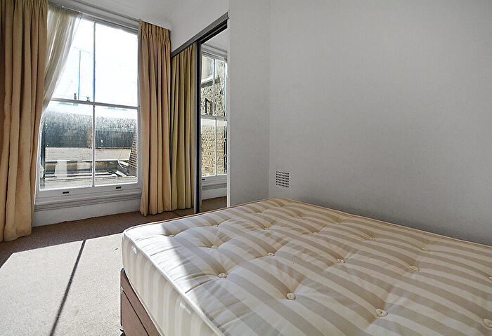2 Bedroom Apartment To Rent In Redcliffe Square, SW10