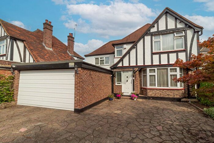 5 Bedroom Detached House For Sale In Hillersdon Avenue, Edgware, HA8