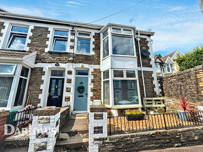 3 Bedroom End Of Terrace House For Sale In Pencerrig Street, Pontypridd, CF37