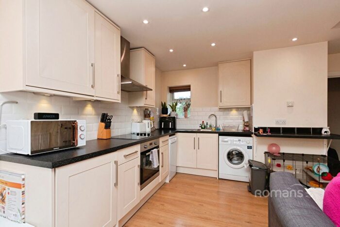 1 Bedroom Flat To Rent In Yateley, GU46
