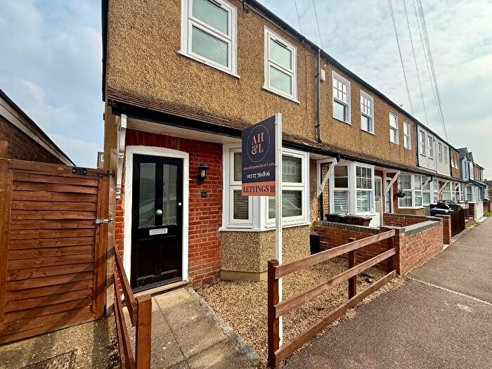 2 Bedroom End Of Terrace House To Rent In Beresford Road, St. Albans, Hertfordshire, AL1