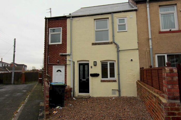 2 Bedroom End Of Terrace House To Rent In Jubilee Terrace, Willington, County Durham, DL15
