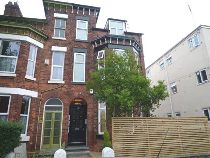 2 Bedroom Apartment To Rent In , Keppel Road, M21