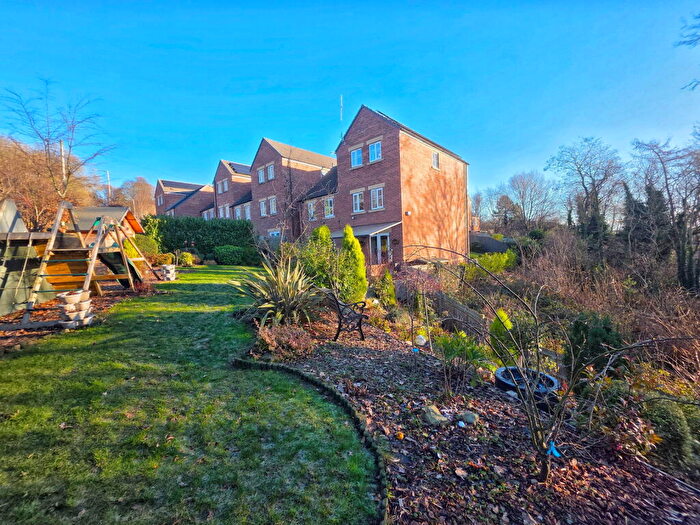 5 Bedroom Detached House For Sale In Darley Cross, Worsbrough, Barnsley, S70